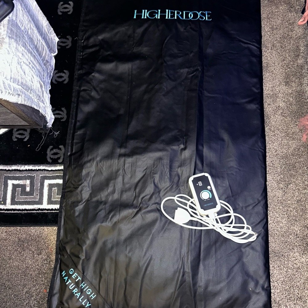 Infrared sauna blanket